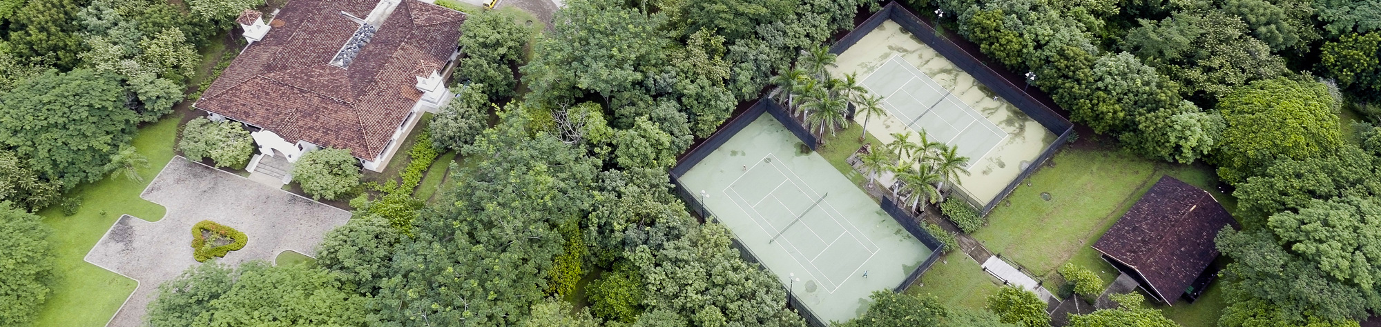 tennis courts at Hacienda Pinilla Costa Rica